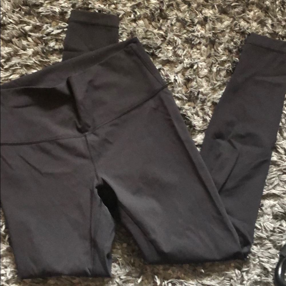 Wunder Under lululemon leggings
